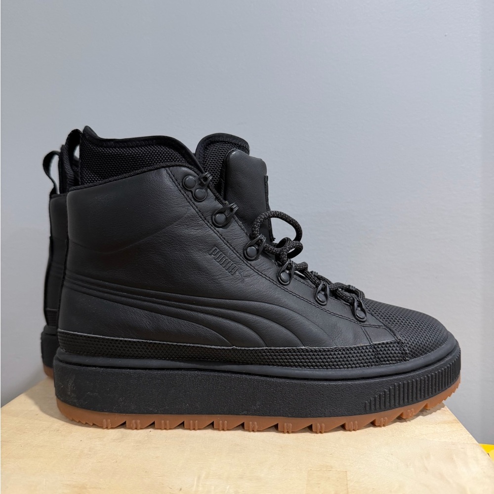 Puma Ren Black Leather Lace Up Boots Gum Rubber NWOT *see pics*
